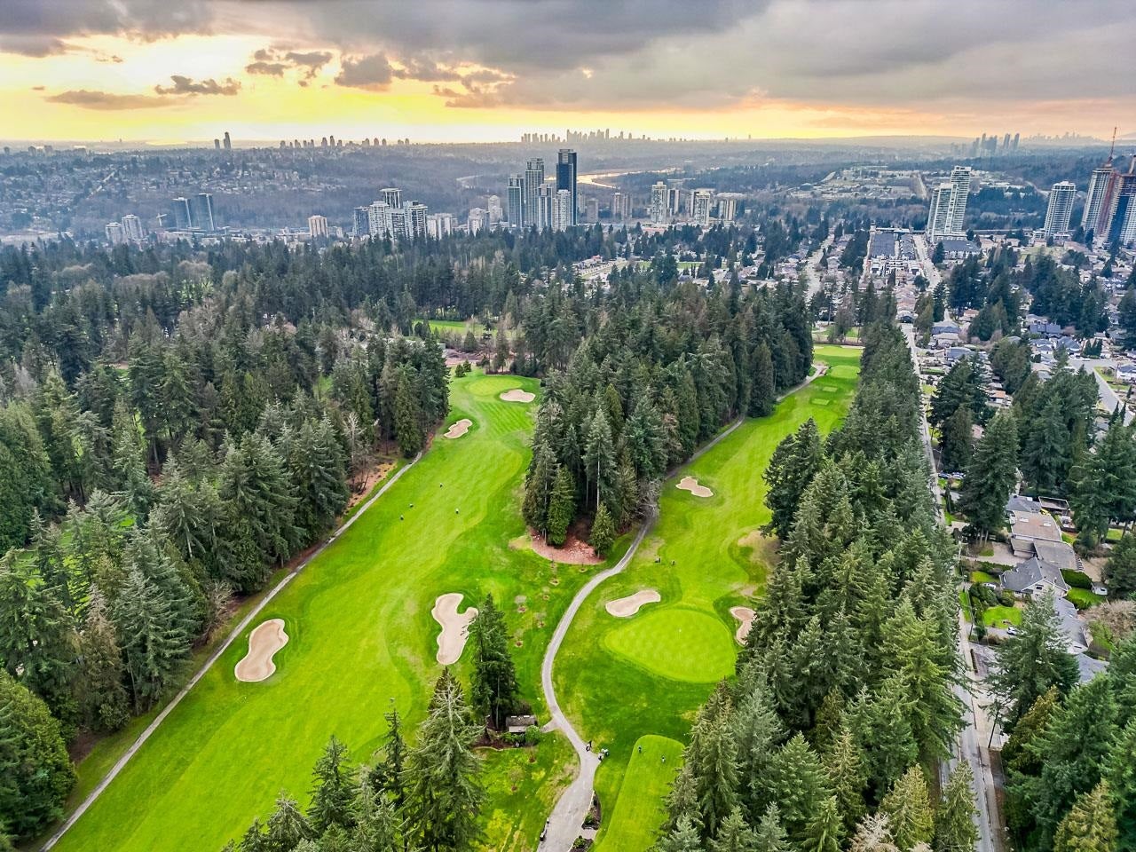 897 Cottonwood Avenue - Coquitlam West Single Family Residence for Sale, 8 Bedrooms (R3068881)# - 35