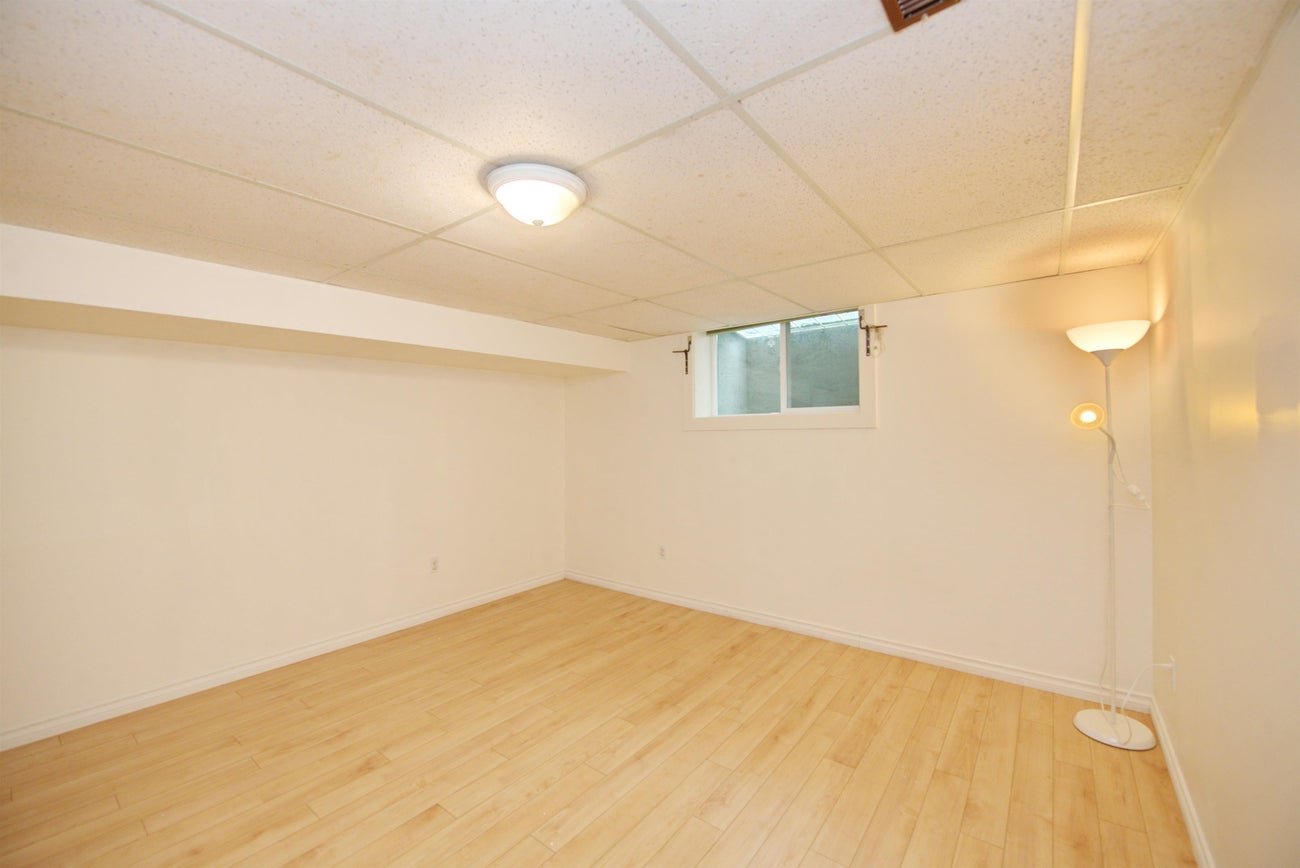 7203 Bridlewood Court - Simon Fraser Univer. Single Family Residence for Sale, 5 Bedrooms (R3069535)# - 22