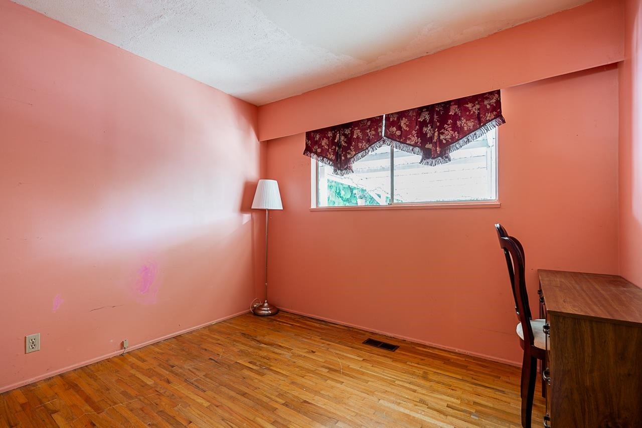 2294 Austin Avenue - Central Coquitlam Single Family Residence for Sale, 5 Bedrooms (R3069622)# - 11