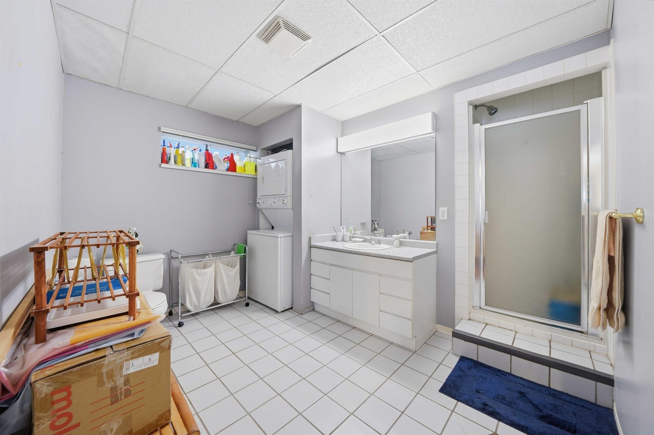 2773 Nadina Drive - Coquitlam East Single Family Residence for Sale, 5 Bedrooms (R3069636)# - 32