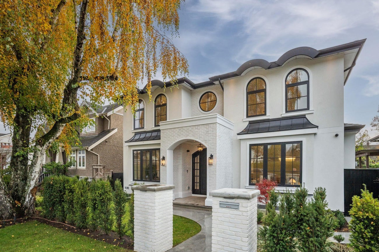 3970 Eton Street - Vancouver Heights Single Family Residence for Sale, 7 Bedrooms (R3069664)# - 1