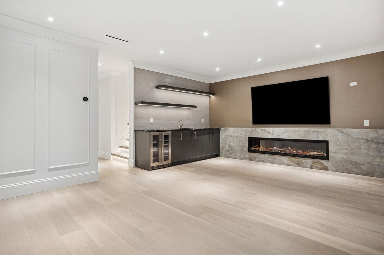 3970 Eton Street - Vancouver Heights Single Family Residence for Sale, 7 Bedrooms (R3069664)# - 27