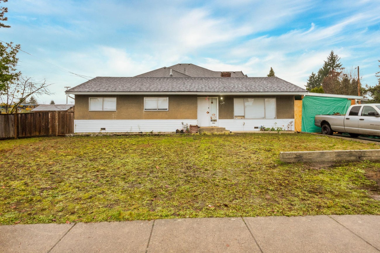 740 Porter Street - Central Coquitlam Single Family Residence for Sale, 3 Bedrooms (R3069734)# - 2