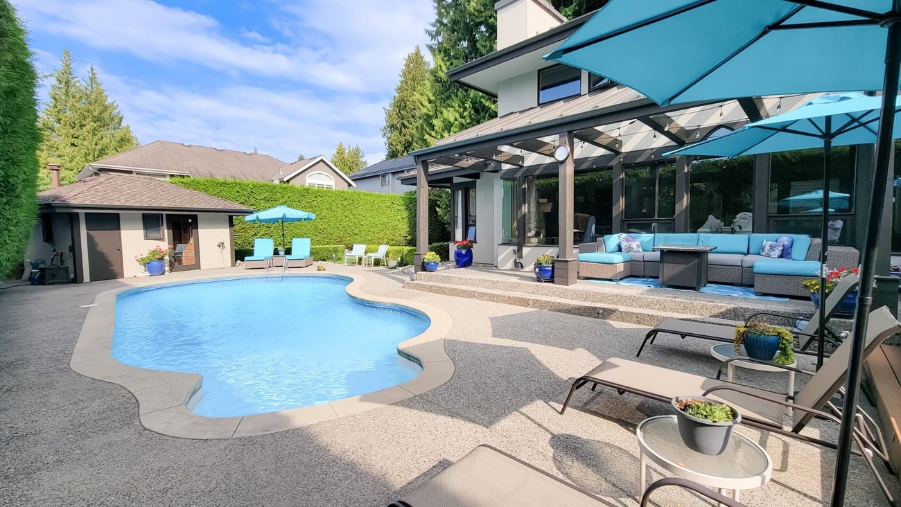 418 Walker Street - Coquitlam West Single Family Residence for Sale, 5 Bedrooms (R3069852)# - 1