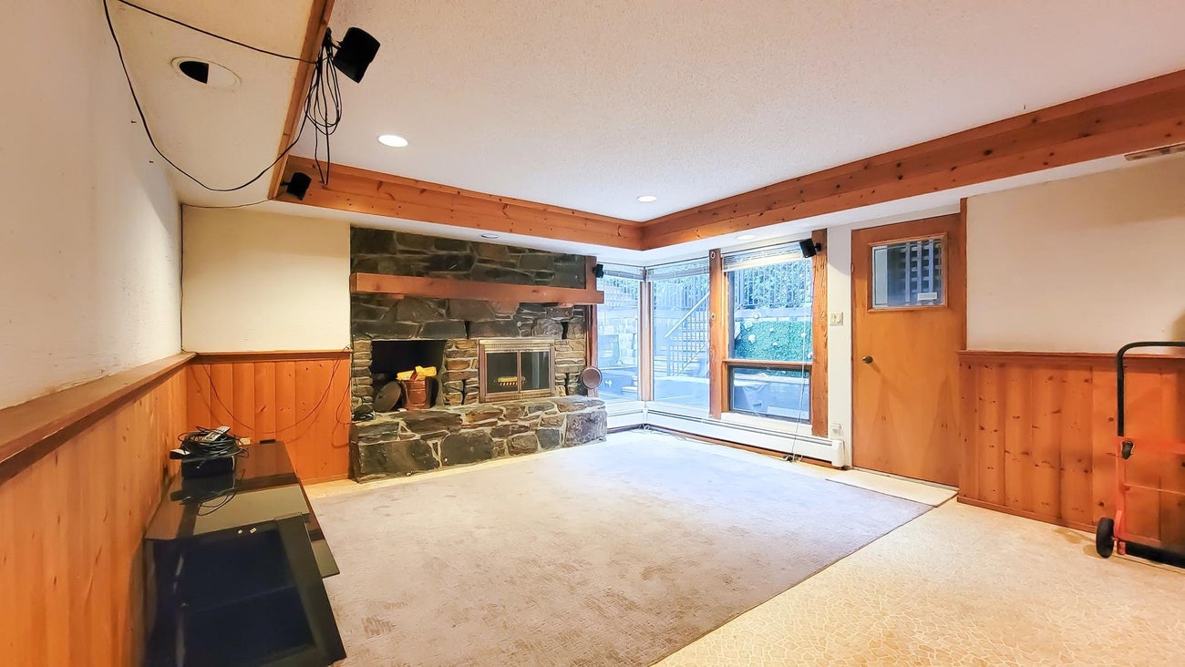 418 Walker Street - Coquitlam West Single Family Residence for Sale, 5 Bedrooms (R3069852)# - 20