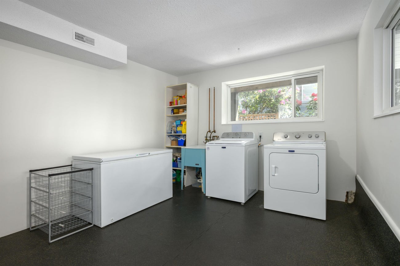 2527 Arundel Lane - Coquitlam East Single Family Residence for Sale, 4 Bedrooms (R3070022)# - 29