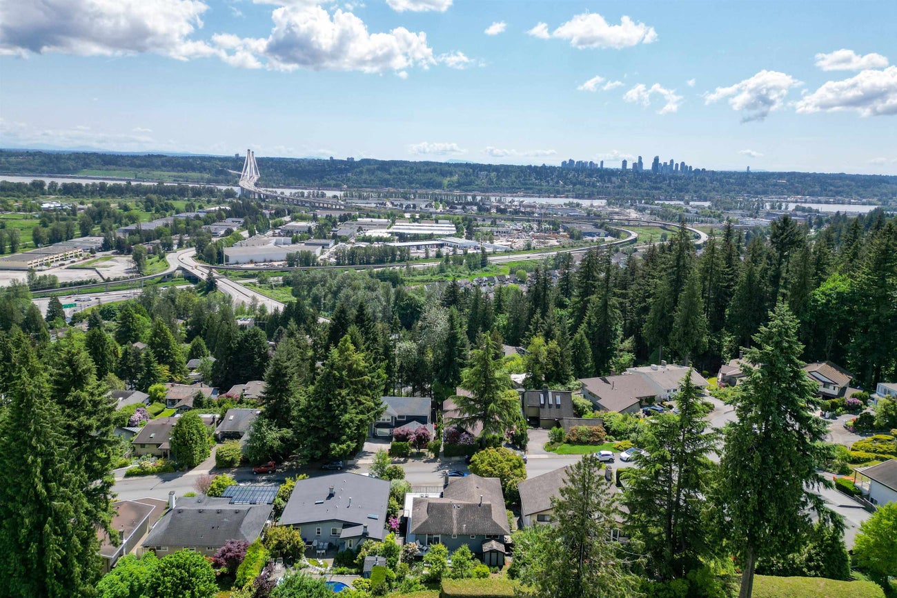 2527 Arundel Lane - Coquitlam East Single Family Residence for Sale, 4 Bedrooms (R3070022)# - 39