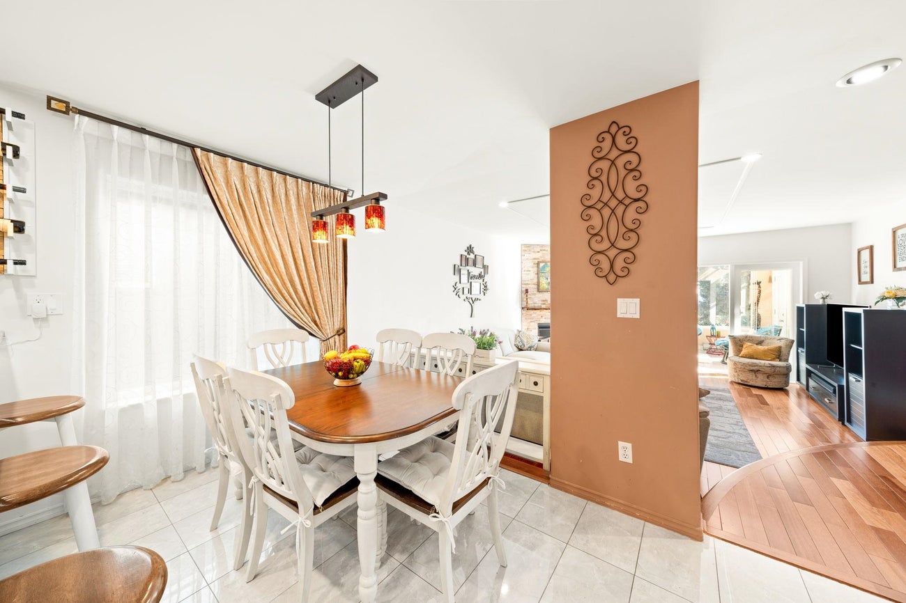 2258 Sorrento Drive - Coquitlam East Single Family Residence for Sale, 6 Bedrooms (R3070195)# - 13