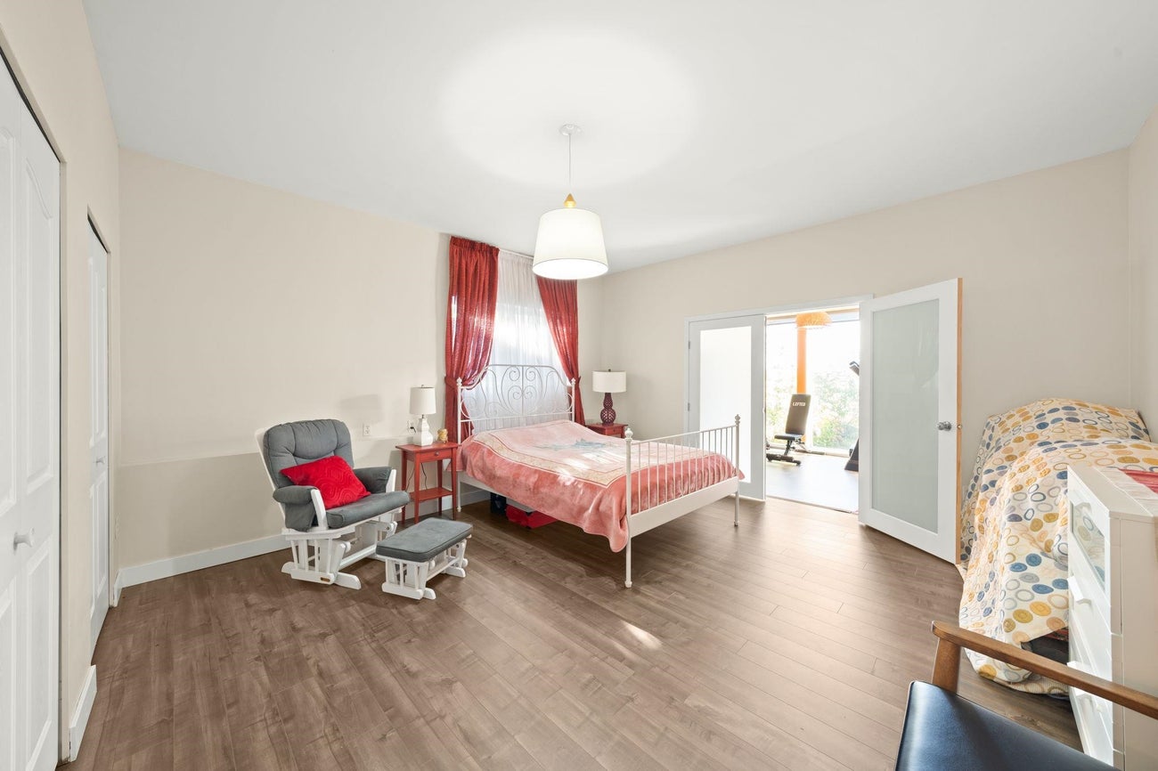 2258 Sorrento Drive - Coquitlam East Single Family Residence for Sale, 6 Bedrooms (R3070195)# - 29