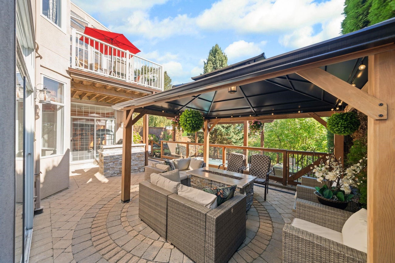 2258 Sorrento Drive - Coquitlam East Single Family Residence for Sale, 6 Bedrooms (R3070195)# - 33