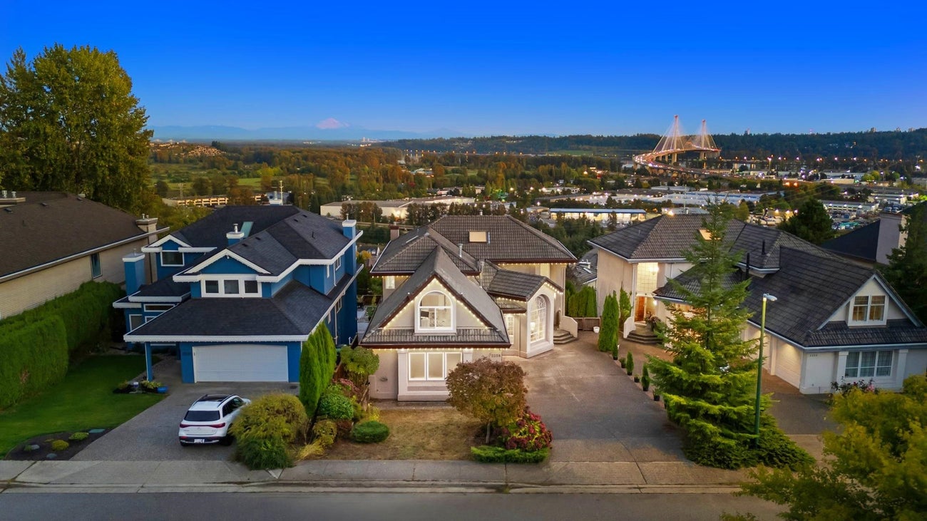 2258 Sorrento Drive - Coquitlam East Single Family Residence for Sale, 6 Bedrooms (R3070195)# - 38