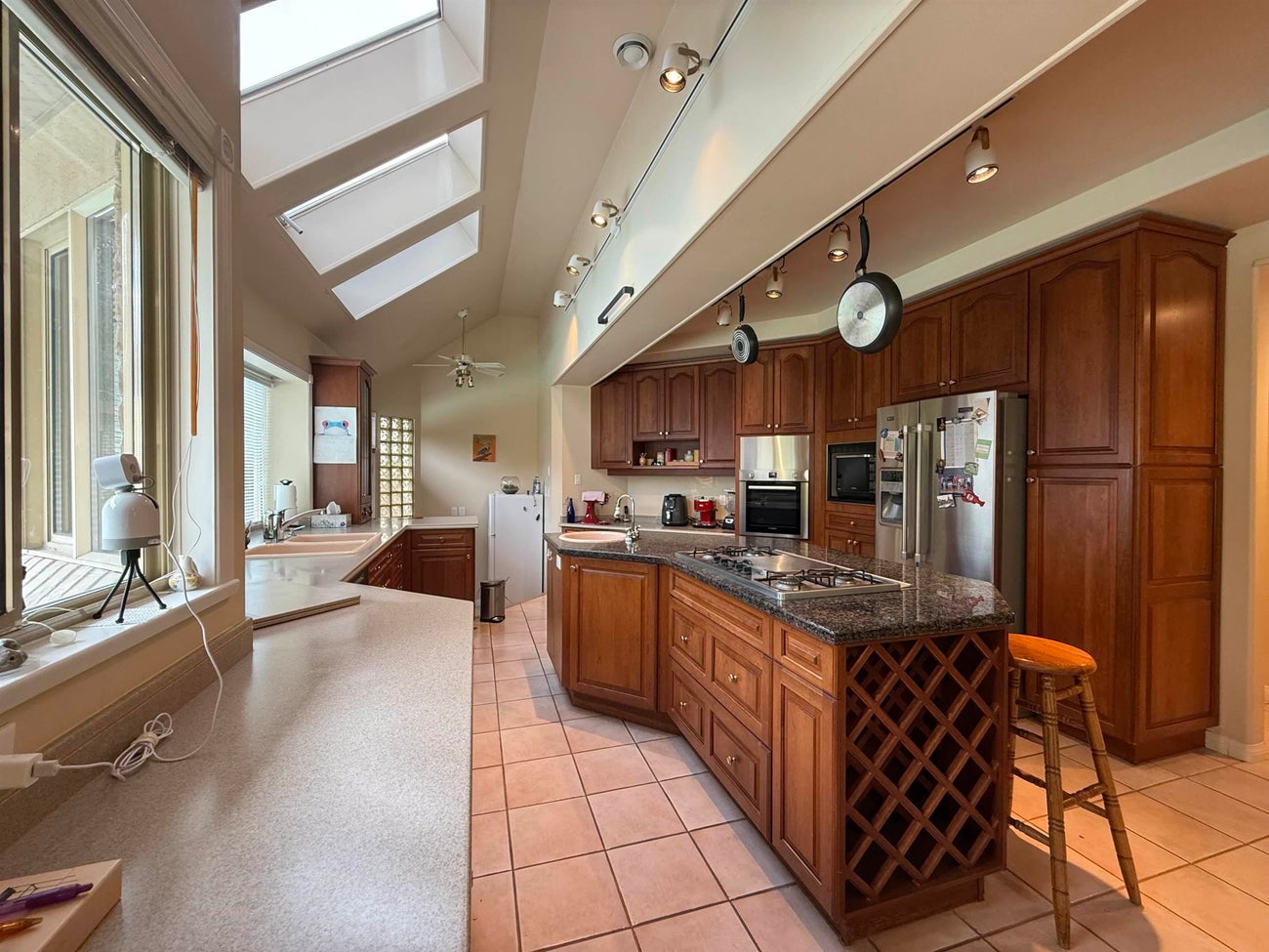 1136 Smith Avenue - Central Coquitlam Single Family Residence for Sale, 4 Bedrooms (R3070937)# - 7