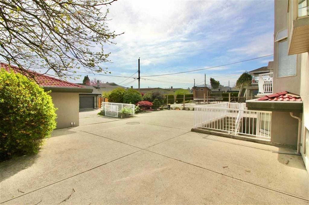 6628 Kitchener Street - Sperling-Duthie Single Family Residence for Sale, 9 Bedrooms (R3071340)# - 19