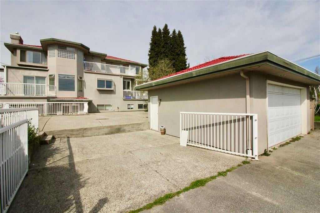 6628 Kitchener Street - Sperling-Duthie Single Family Residence for Sale, 9 Bedrooms (R3071340)# - 20