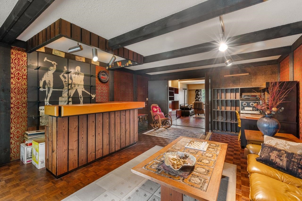 674 Blue Mountain Street - Coquitlam West Single Family Residence for Sale, 3 Bedrooms (R3071908)# - 10