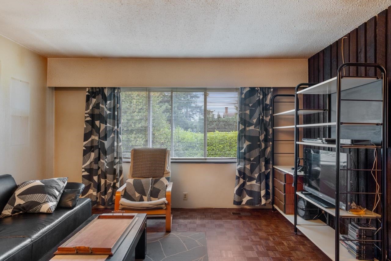 674 Blue Mountain Street - Coquitlam West Single Family Residence for Sale, 3 Bedrooms (R3071908)# - 5