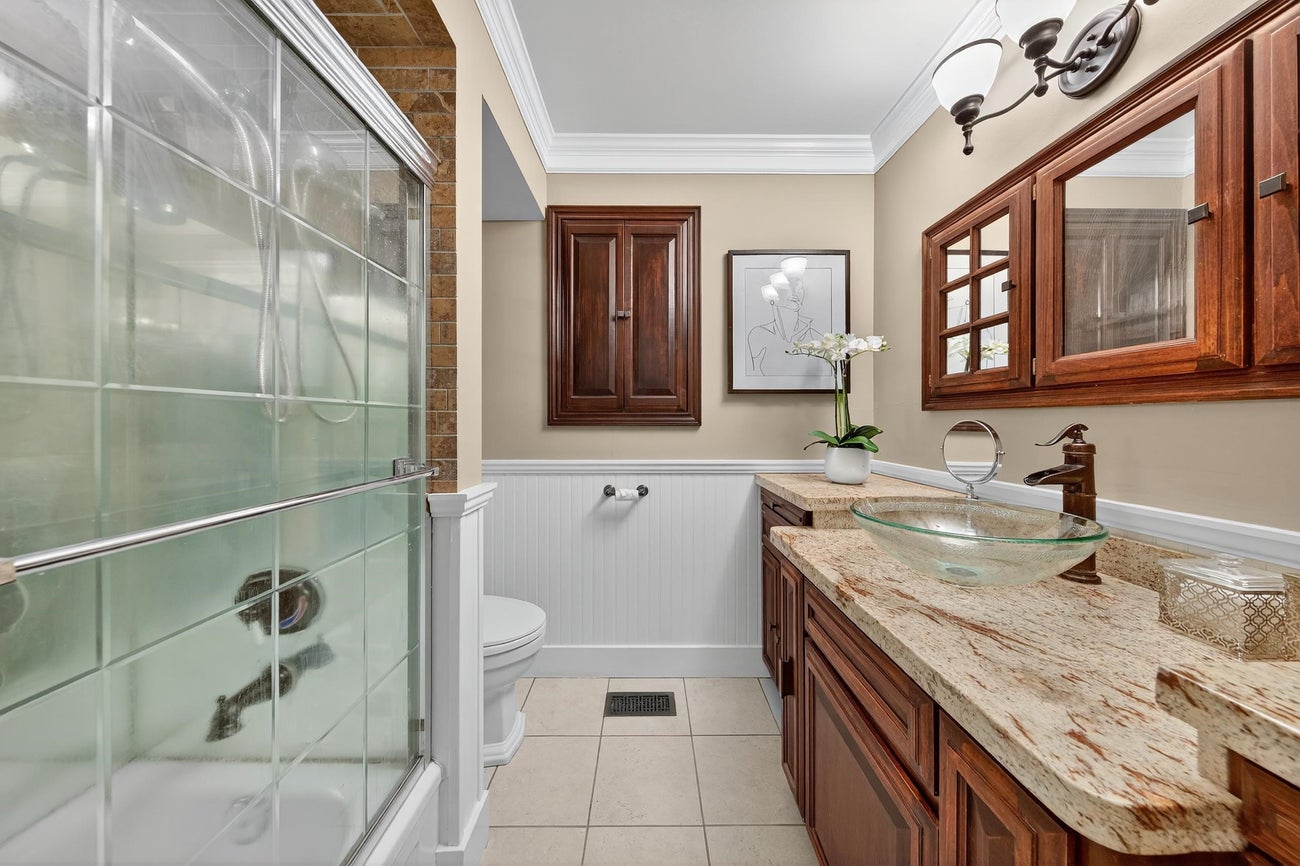 707 Newport Street - Central Coquitlam Single Family Residence for Sale, 5 Bedrooms (R3071958)# - 12