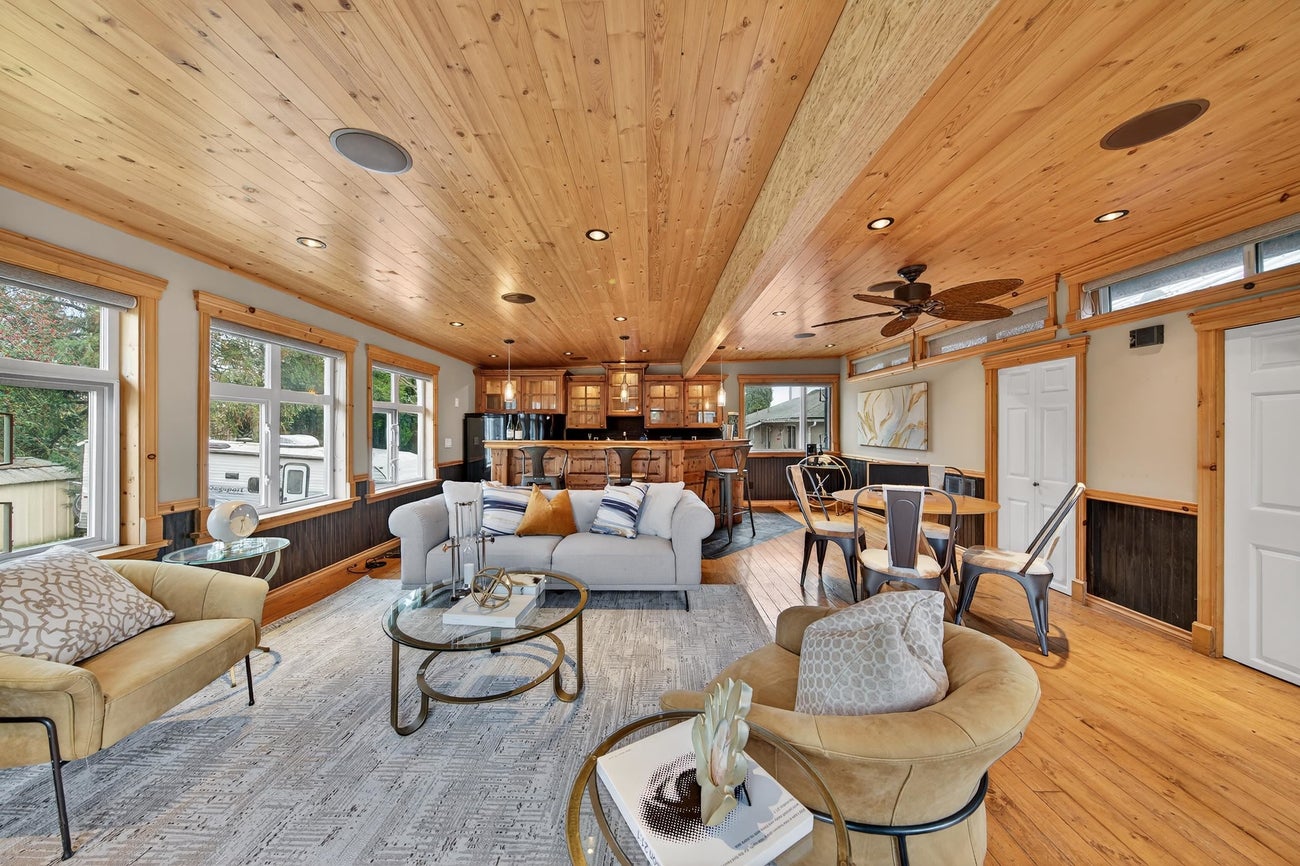 707 Newport Street - Central Coquitlam Single Family Residence for Sale, 5 Bedrooms (R3071958)# - 13