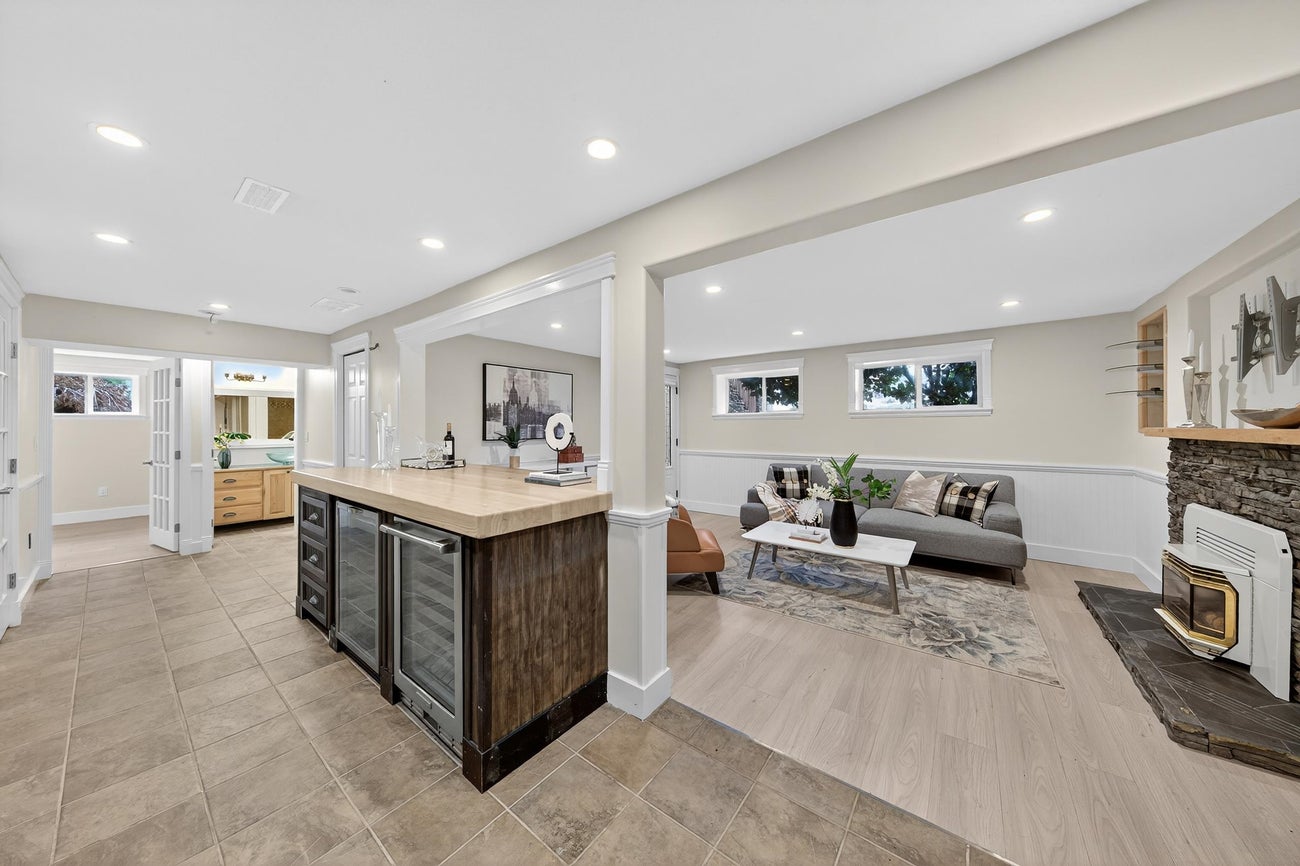 707 Newport Street - Central Coquitlam Single Family Residence for Sale, 5 Bedrooms (R3071958)# - 18