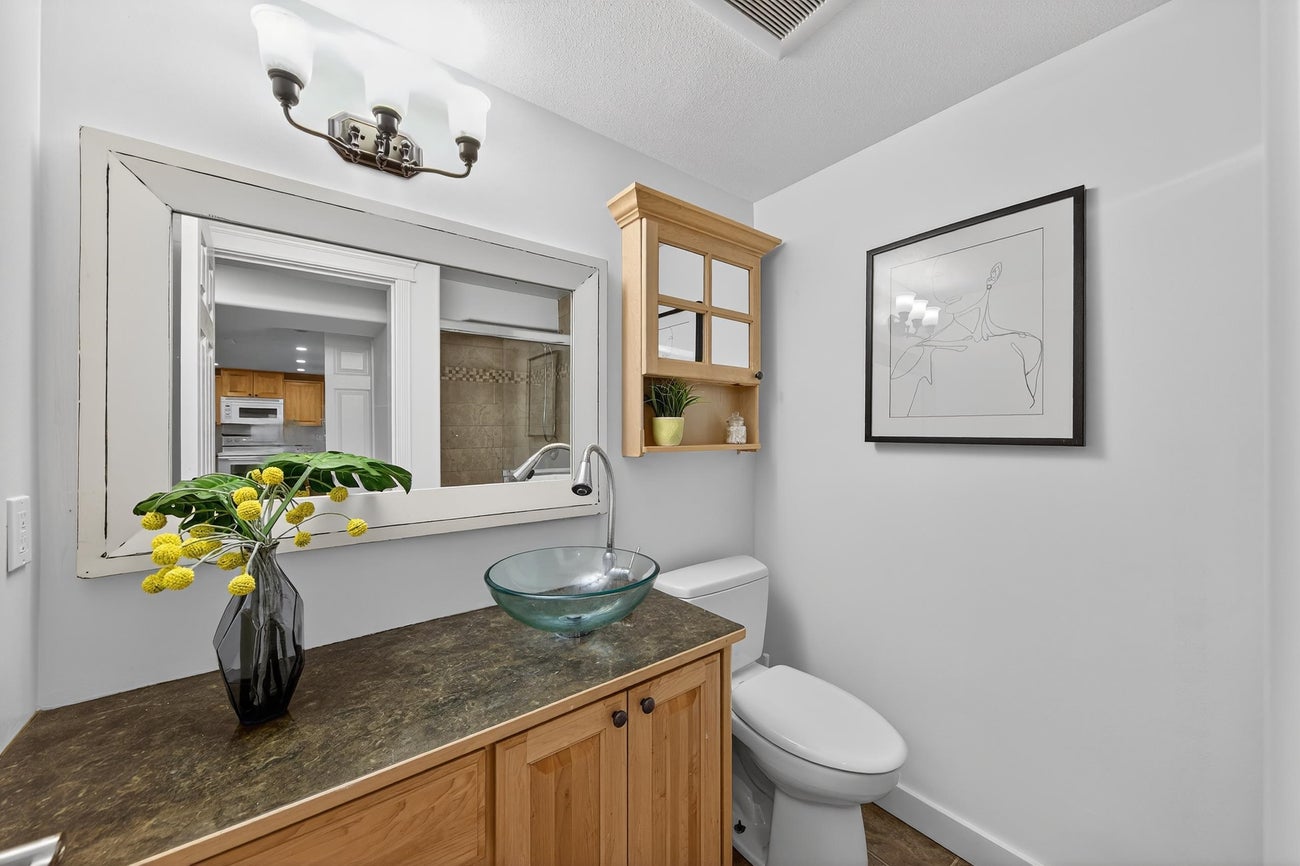 707 Newport Street - Central Coquitlam Single Family Residence for Sale, 5 Bedrooms (R3071958)# - 29