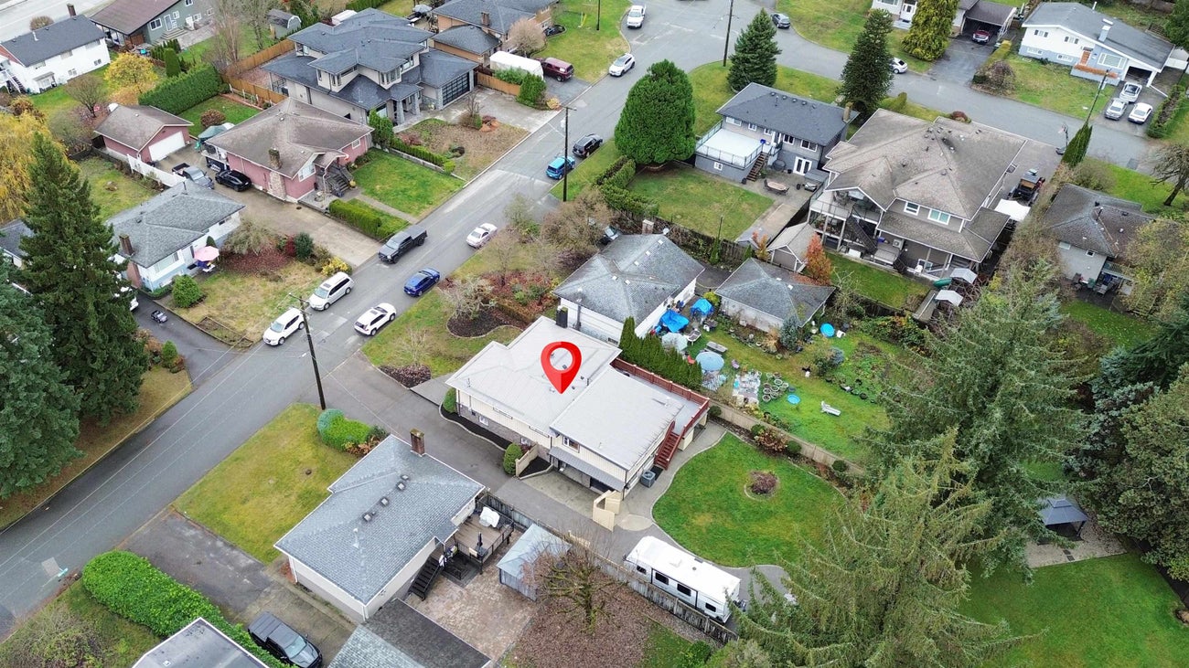 707 Newport Street - Central Coquitlam Single Family Residence for Sale, 5 Bedrooms (R3071958)# - 38