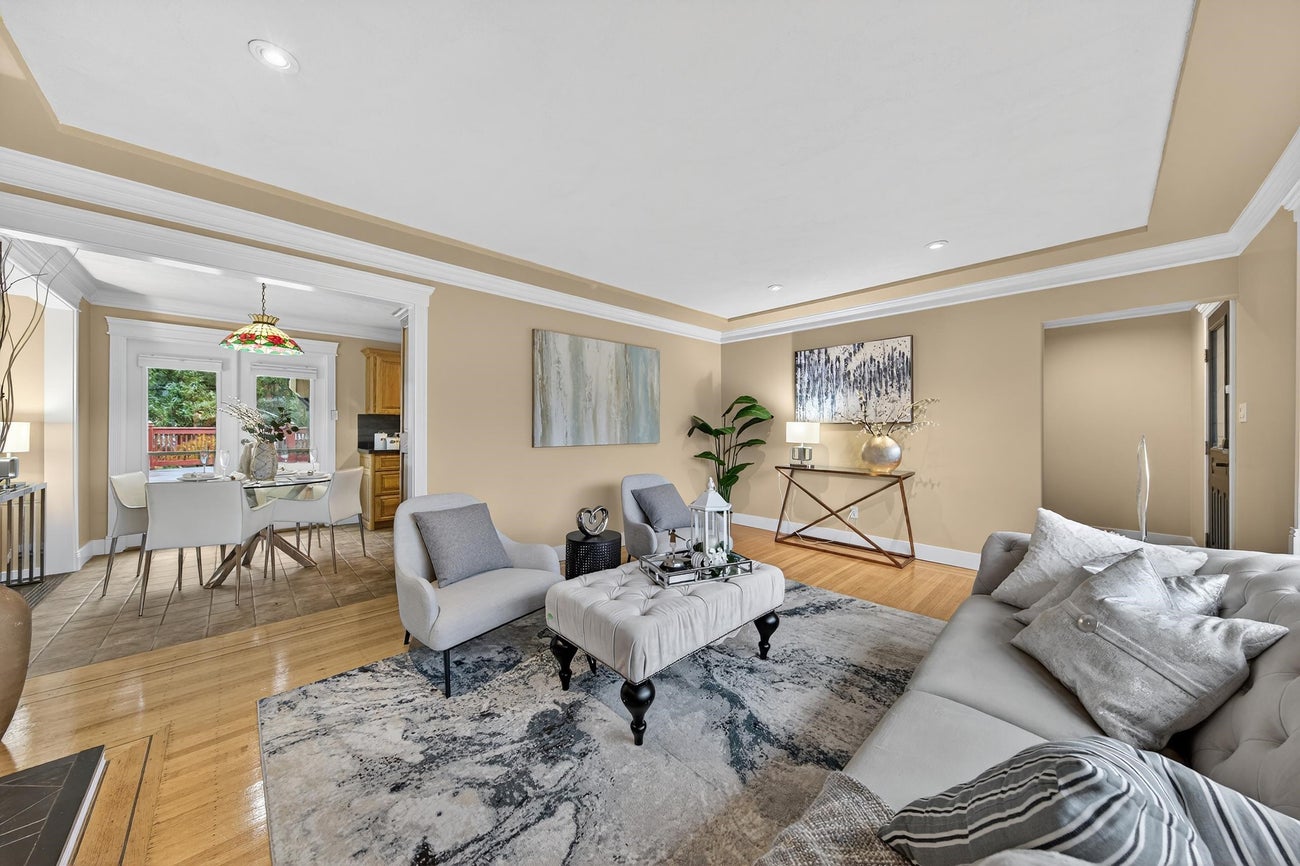 707 Newport Street - Central Coquitlam Single Family Residence for Sale, 5 Bedrooms (R3071958)# - 5