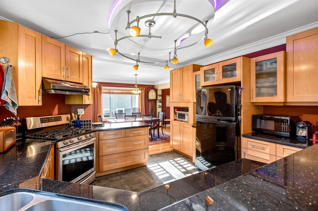 2050 Sperling Avenue - Montecito Single Family Residence for Sale, 8 Bedrooms (R3072091)# - 16