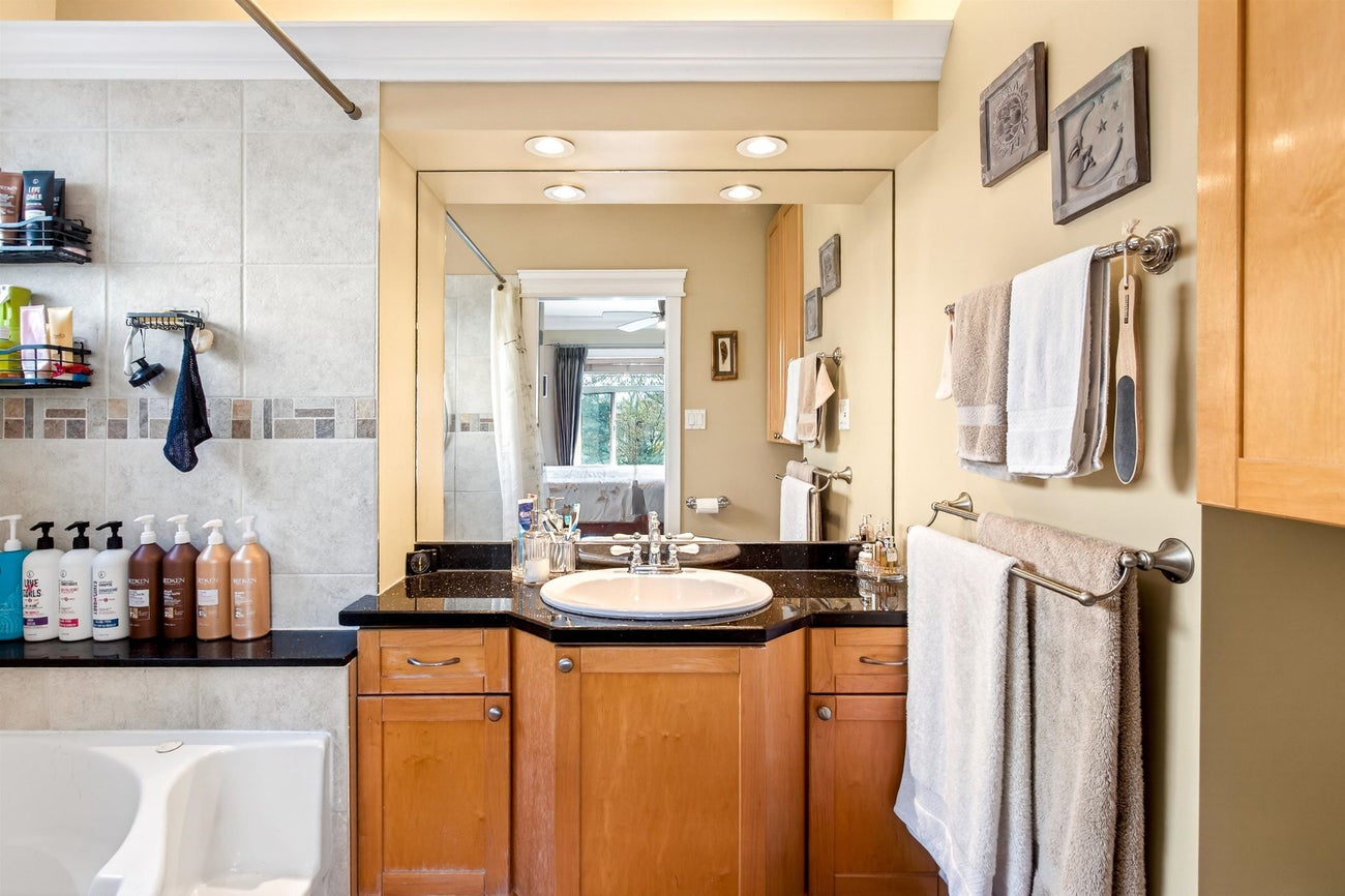 2050 Sperling Avenue - Montecito Single Family Residence for Sale, 8 Bedrooms (R3072091)# - 18