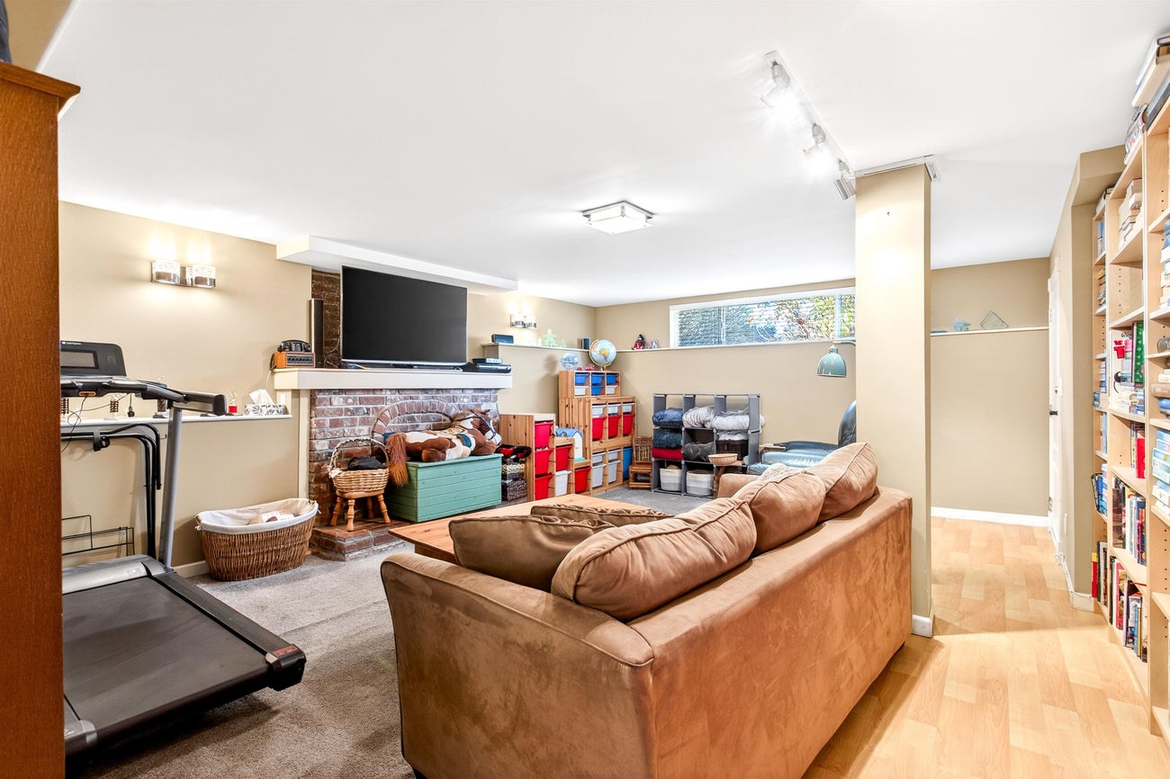 2050 Sperling Avenue - Montecito Single Family Residence for Sale, 8 Bedrooms (R3072091)# - 29