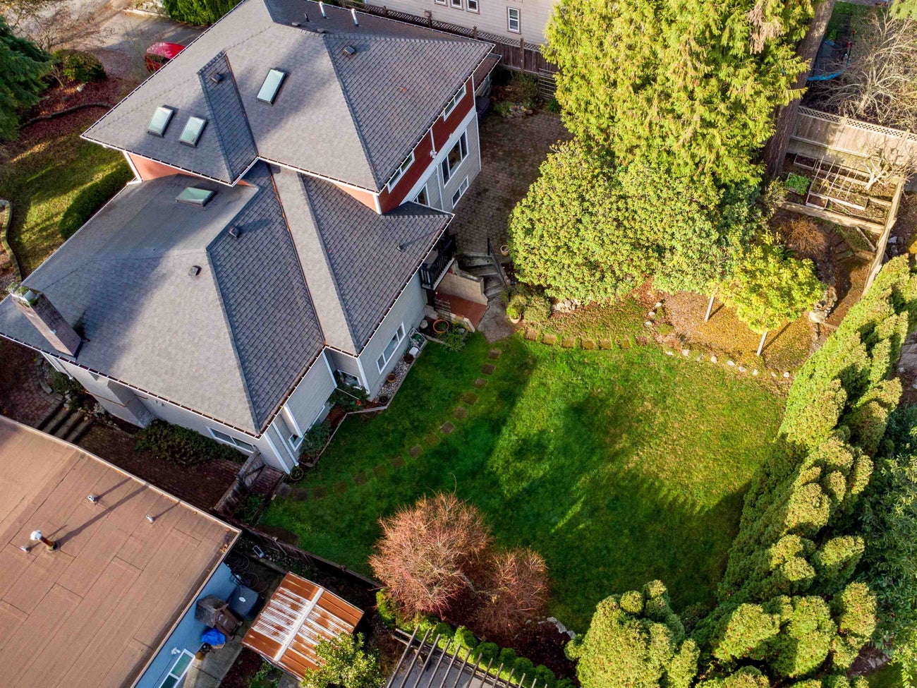 2050 Sperling Avenue - Montecito Single Family Residence for Sale, 8 Bedrooms (R3072091)# - 40