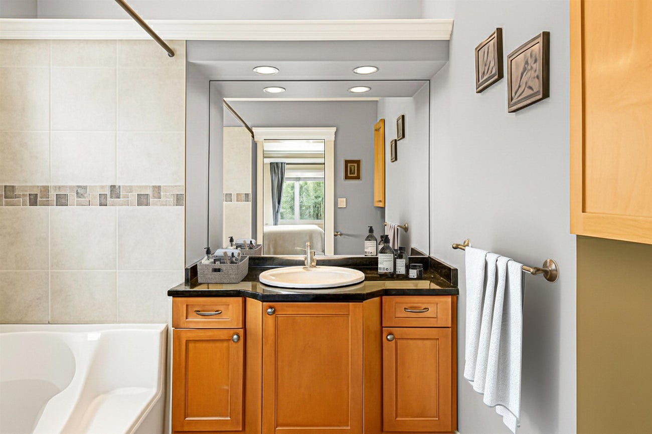 2050 Sperling Avenue - Montecito Single Family Residence for Sale, 8 Bedrooms (R3072091)# - 9