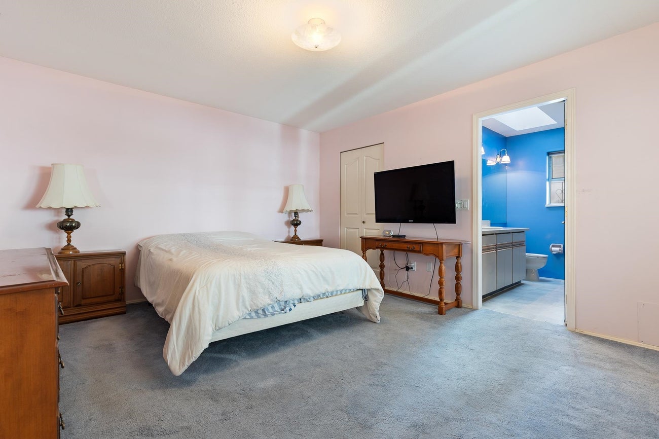 2235 Leclair Drive - Coquitlam East Single Family Residence for Sale, 4 Bedrooms (R3072881)# - 18