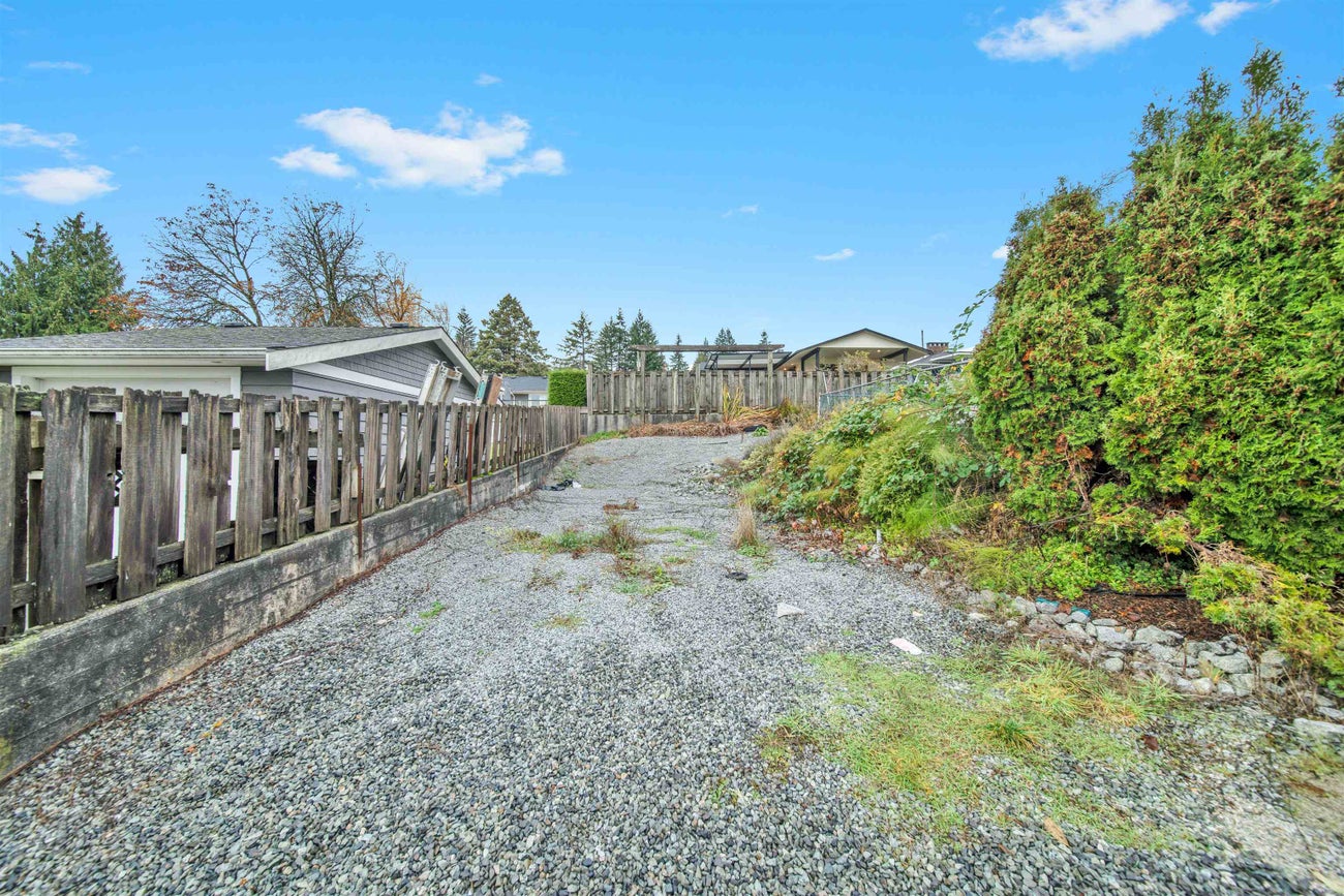 756 Shaw Avenue - Coquitlam West Single Family Residence for Sale, 3 Bedrooms (R3073044)# - 36