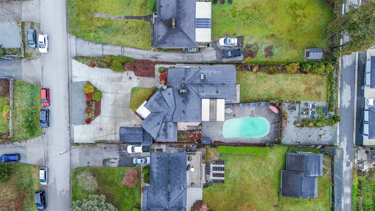 756 Shaw Avenue - Coquitlam West Single Family Residence for Sale, 3 Bedrooms (R3073044)# - 3