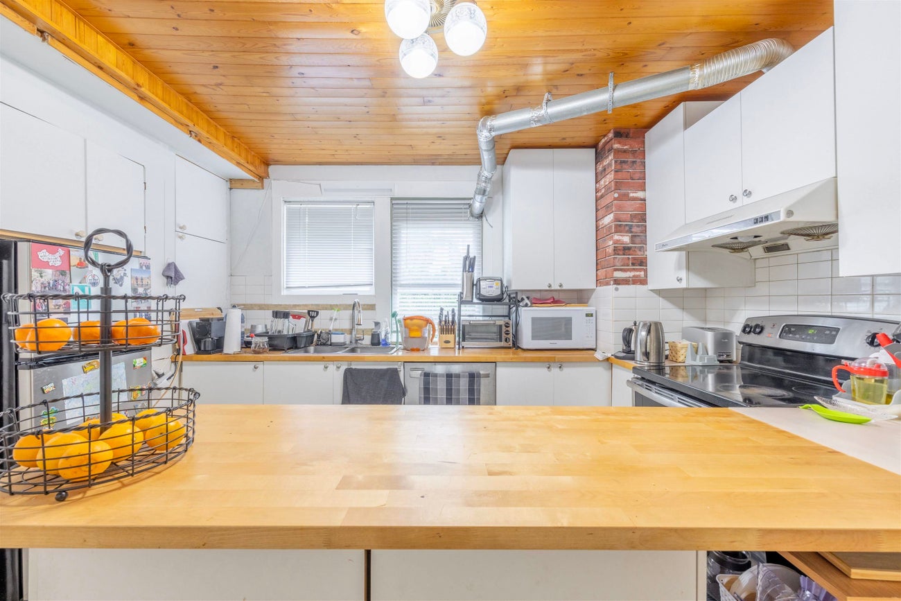 634 Rochester Avenue - Coquitlam West Single Family Residence for Sale, 6 Bedrooms (R3073360)# - 12