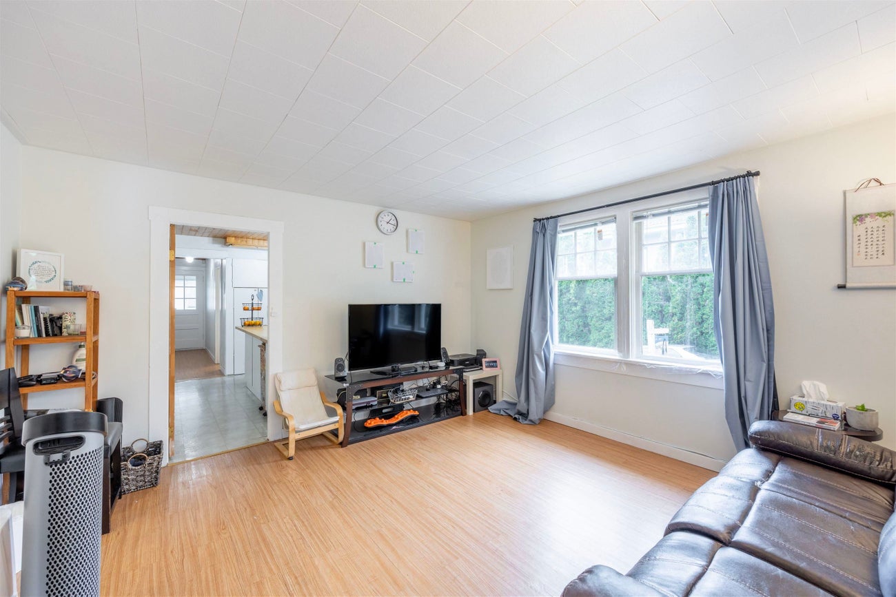 634 Rochester Avenue - Coquitlam West Single Family Residence for Sale, 6 Bedrooms (R3073360)# - 5