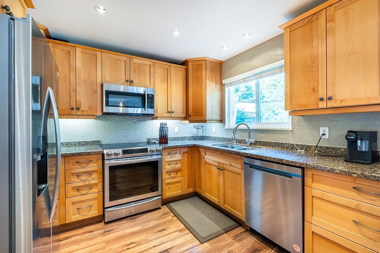 2419 Oranda Avenue - Central Coquitlam Single Family Residence for Sale, 4 Bedrooms (R3073581)# - 13