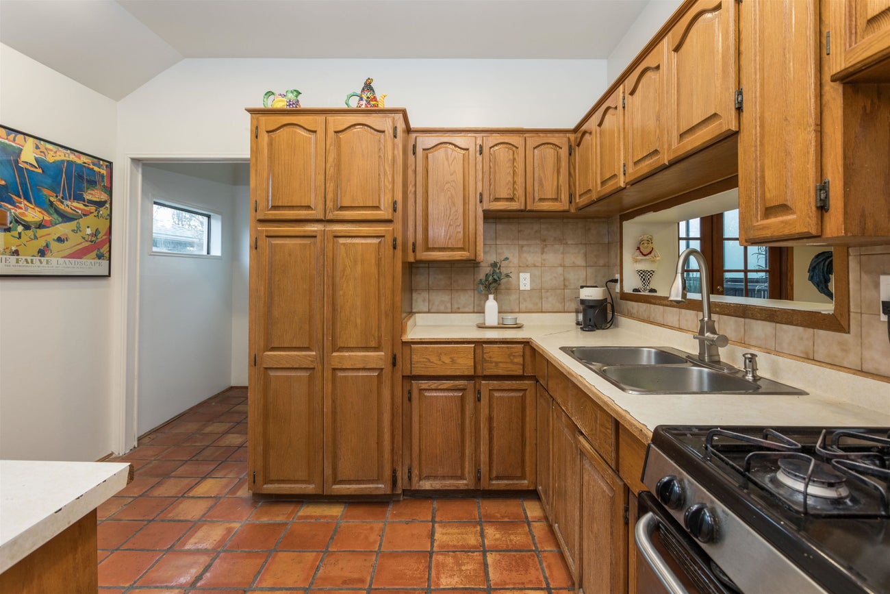 4116 Eton Street - Vancouver Heights Single Family Residence for Sale, 3 Bedrooms (R3073587)# - 6