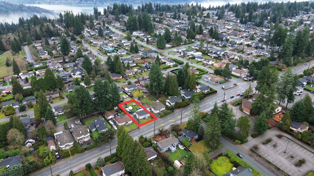 931 Como Lake Avenue - Coquitlam West Single Family Residence for Sale(R3074893)# - 1