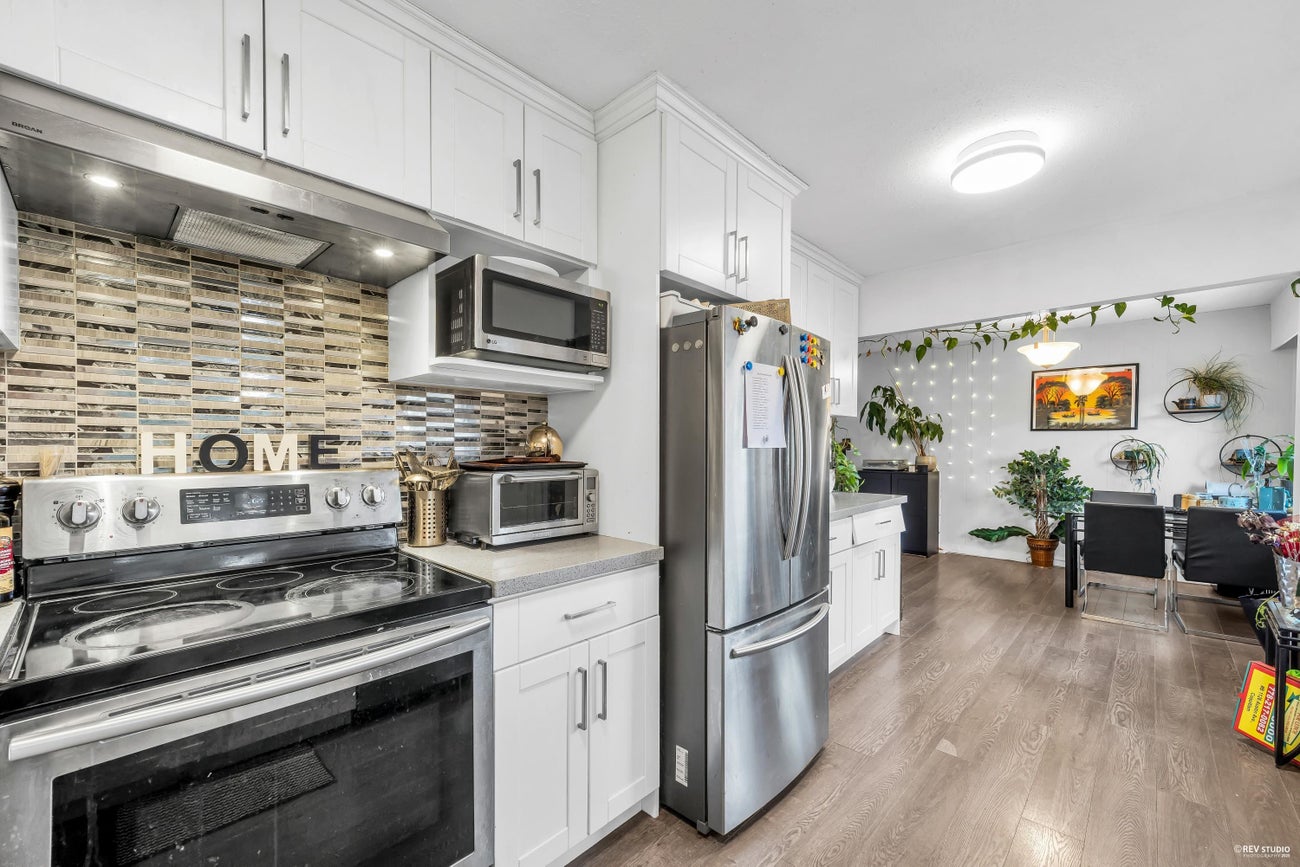 673 Lowell Court - Central Coquitlam Single Family Residence for Sale, 4 Bedrooms (R3075148)# - 12