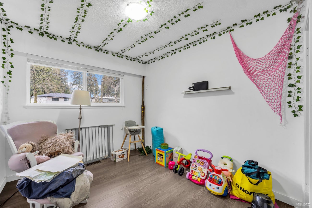 673 Lowell Court - Central Coquitlam Single Family Residence for Sale, 4 Bedrooms (R3075148)# - 14