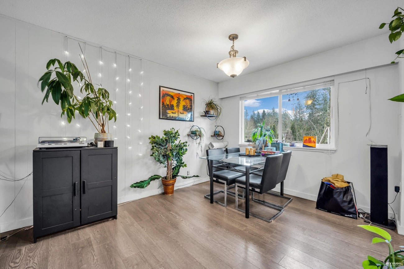 673 Lowell Court - Central Coquitlam Single Family Residence for Sale, 4 Bedrooms (R3075148)# - 8