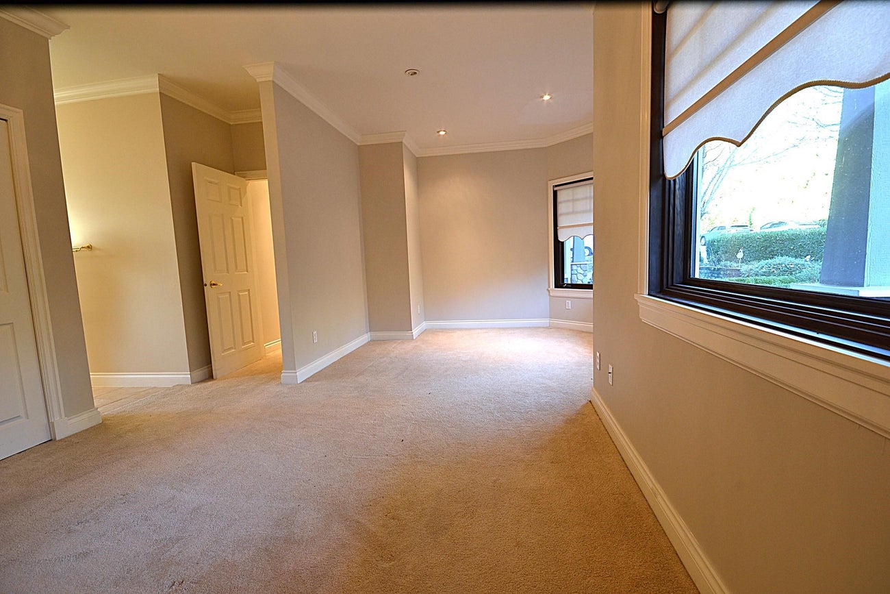 610 Robinson Street - Coquitlam West Single Family Residence for Sale, 6 Bedrooms (R3075266)# - 12