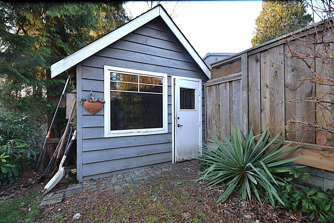 610 Robinson Street - Coquitlam West Single Family Residence for Sale, 6 Bedrooms (R3075266)# - 31