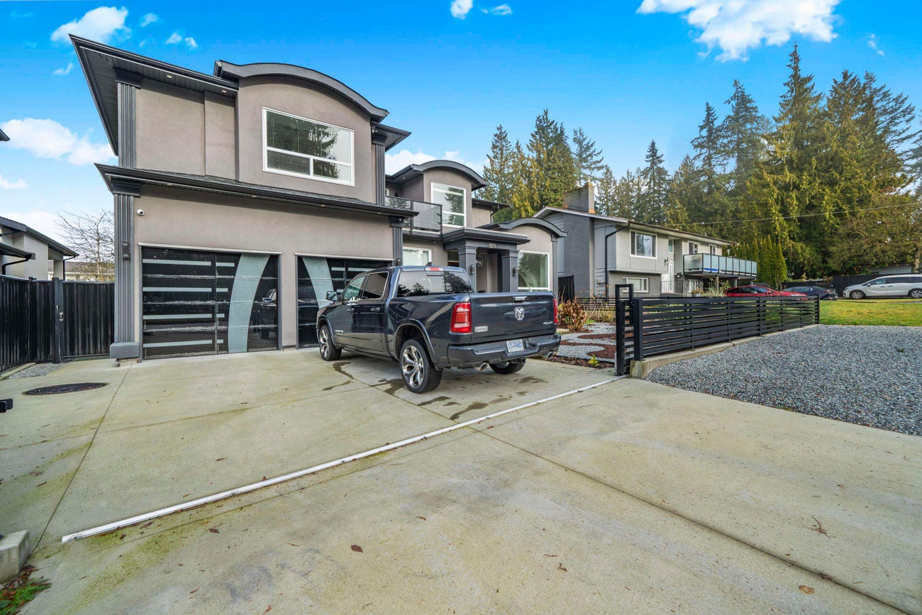 1211 Foster Avenue - Central Coquitlam Single Family Residence for Sale, 7 Bedrooms (R3075549)# - 17