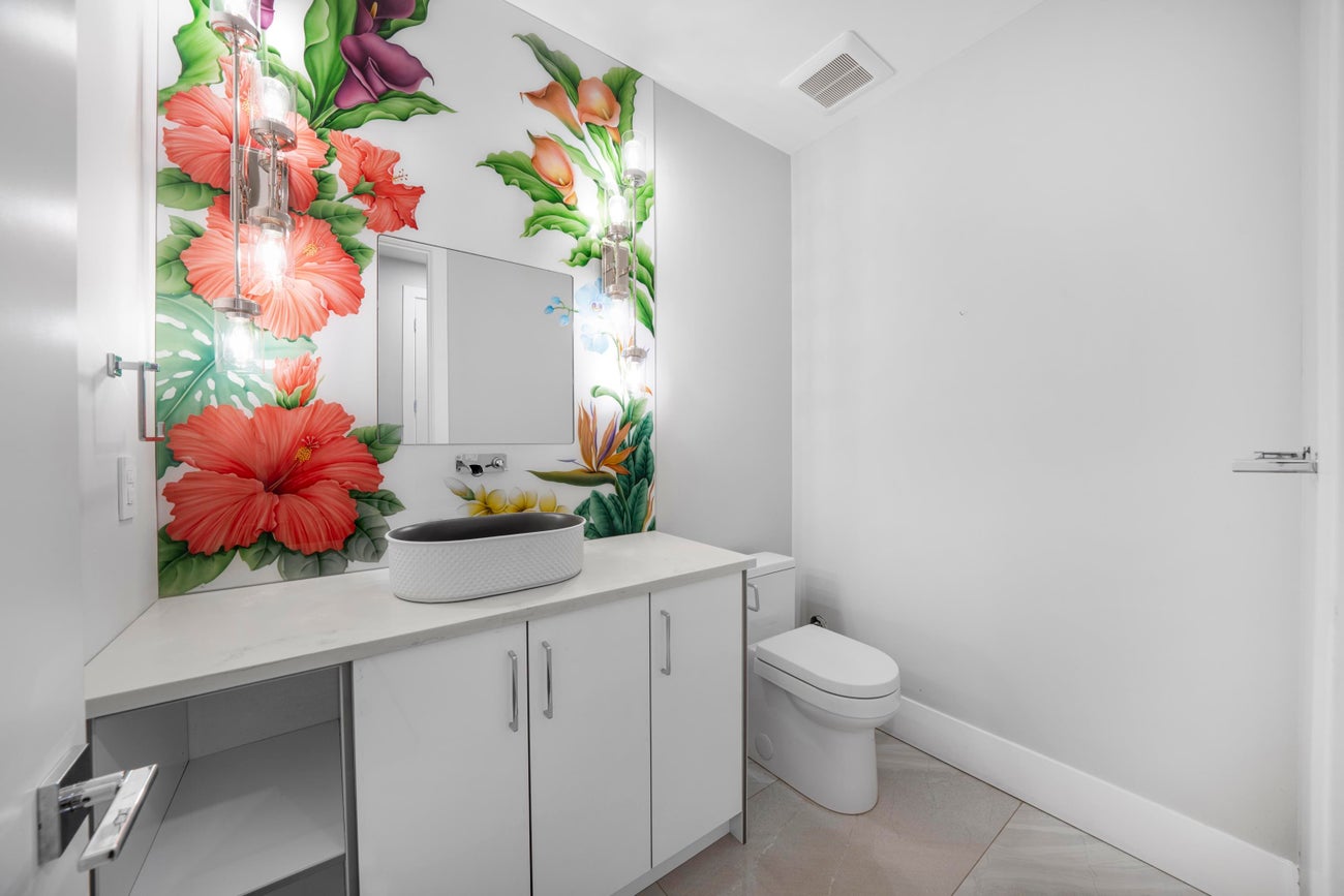 1211 Foster Avenue - Central Coquitlam Single Family Residence for Sale, 7 Bedrooms (R3075549)# - 18