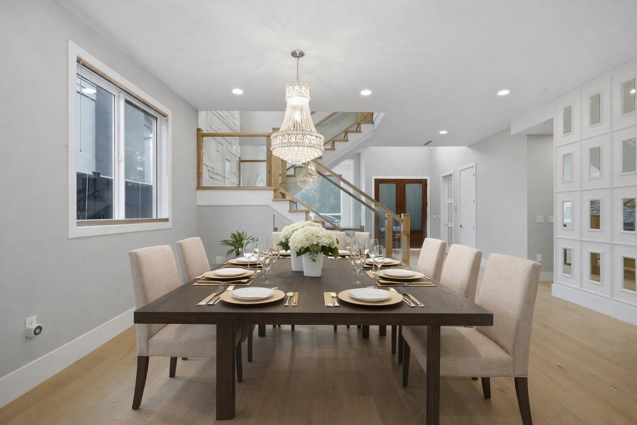 1211 Foster Avenue - Central Coquitlam Single Family Residence for Sale, 8 Bedrooms (R3075549)# - 8