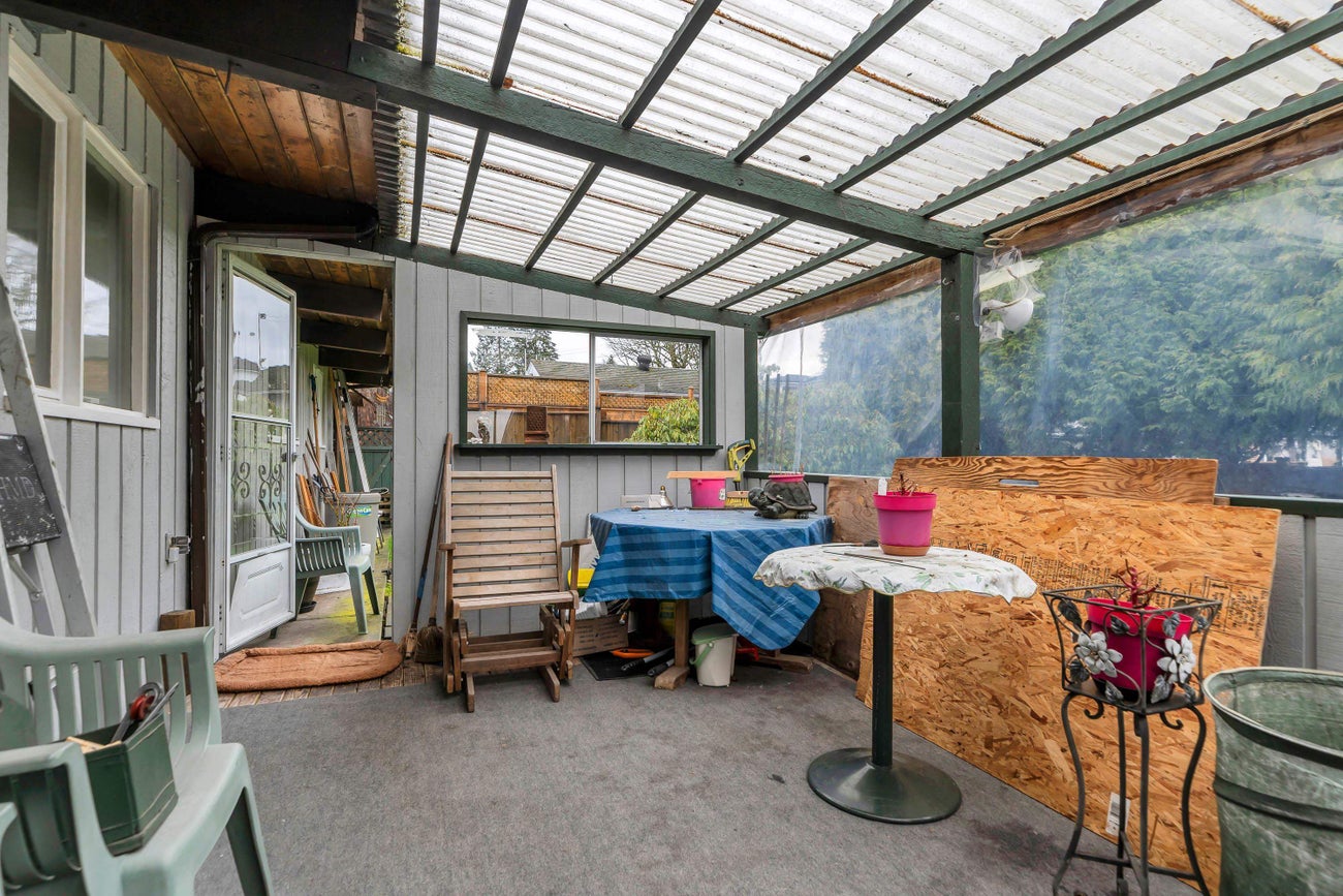 1639 Eden Avenue - Central Coquitlam Single Family Residence for Sale, 3 Bedrooms (R3075567)# - 15