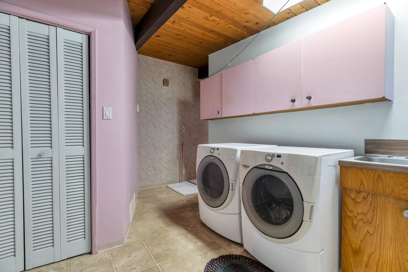 1639 Eden Avenue - Central Coquitlam Single Family Residence for Sale, 3 Bedrooms (R3075567)# - 30