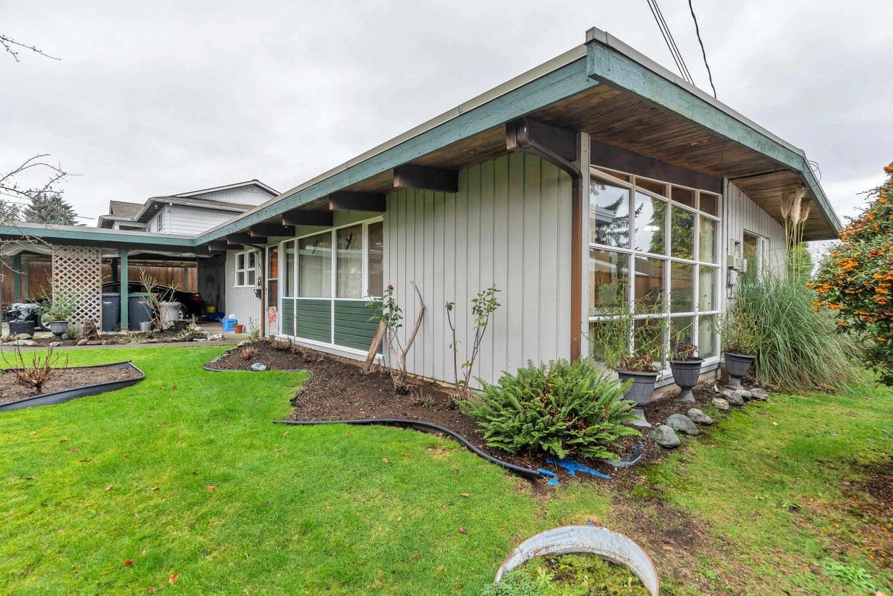 1639 Eden Avenue - Central Coquitlam Single Family Residence for Sale, 3 Bedrooms (R3075567)# - 7
